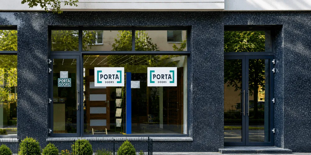 Showroom usi DELTA si PORTA Banu Manta